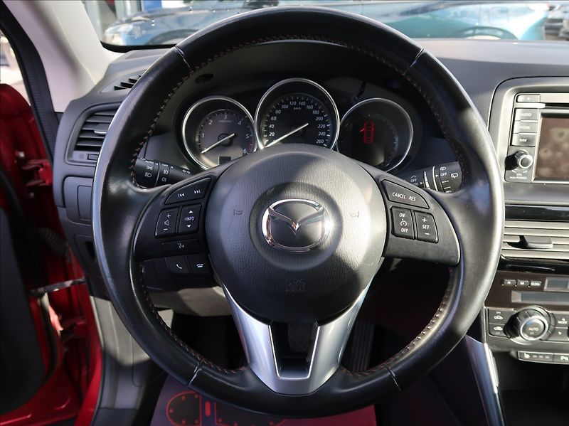 Mazda CX-5 2,2 D,129kW,1majČR,4x4,serv.kn - fotka 19 z 29