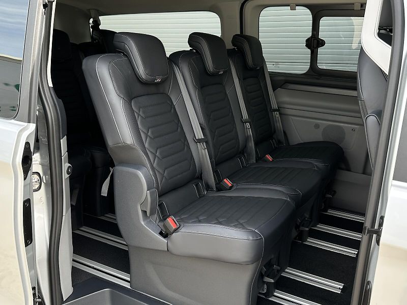 Ford Tourneo Custom - fotka 46 z 51