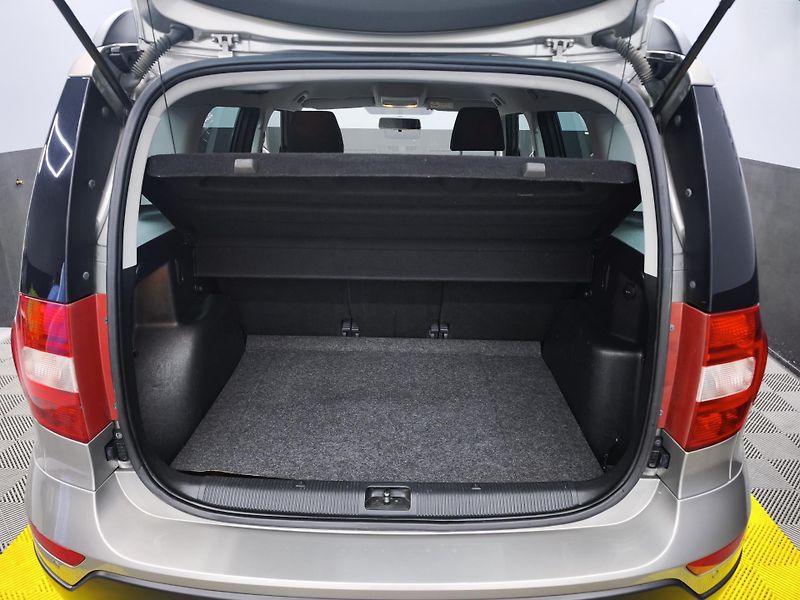 Škoda Yeti (2016) Cool Edition Outdoor 2.0 4x4 - fotka 16 z 24