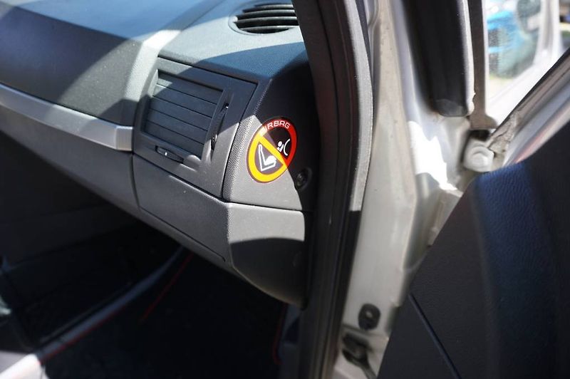 Opel Meriva (2003) 1,6 - fotka 18 z 25