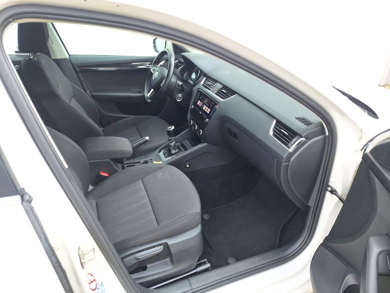 Škoda Octavia (2018) 1.6 TDI / 85 kW / 5MP / Style - fotka 18 z 30