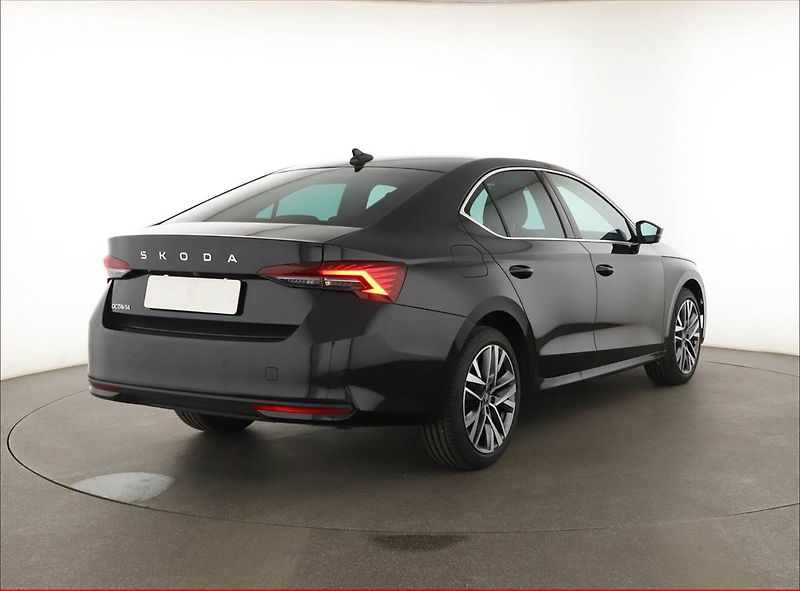 Škoda Octavia (2025) 2.0 TDI, Top Selection - fotka 5 z 18