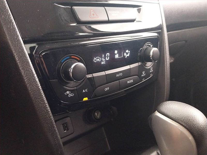Suzuki Vitara (2016) 1.6 VVT, Automat, Serv.kniha - fotka 16 z 20