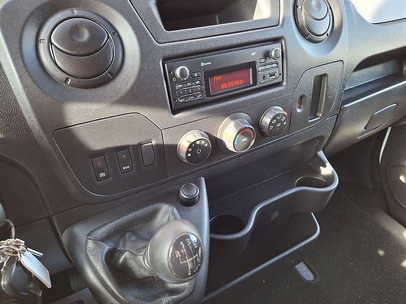 Renault Master (2015) 2.3 DCI L4H2, skříň, 120kW - fotka 20 z 26