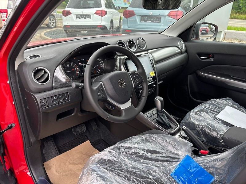 Suzuki Vitara 4x4 automat Elegance - fotka 10 z 11