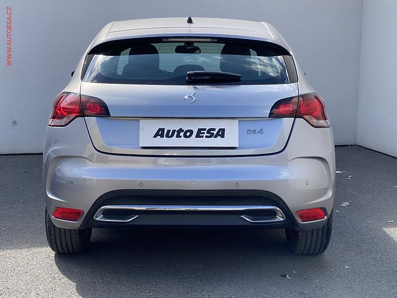 DS Automobiles DS4 (2018) 1.2PT, AC, navi, park.asist - fotka 5 z 18