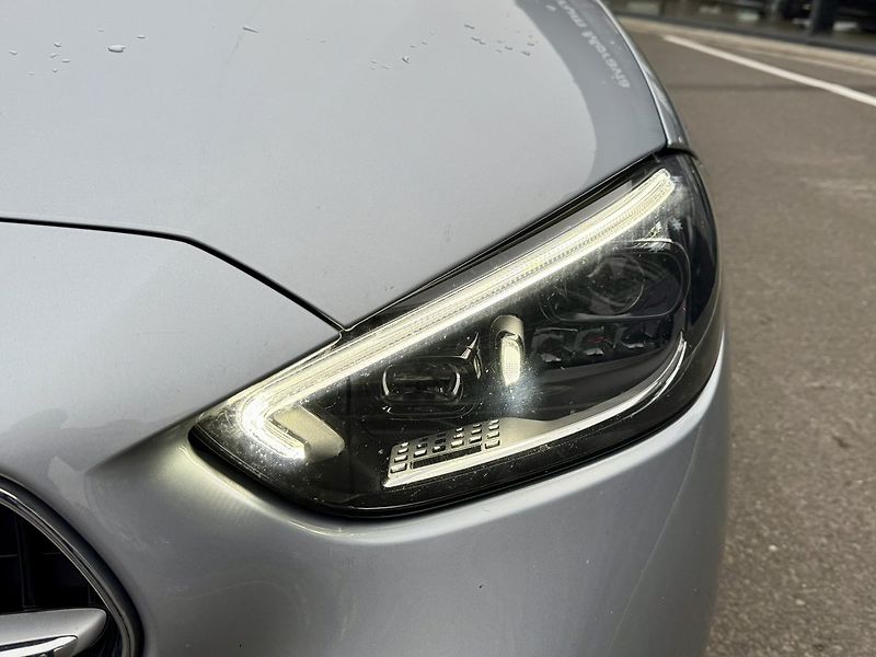 Mercedes-Benz Třídy C (2025) 220 d 4MATIC kombi - fotka 35 z 41