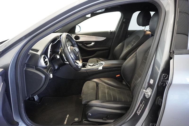 Mercedes-Benz Třídy C (2019) C300 2,0D AMG-LINE AUTOMAT - fotka 11 z 27