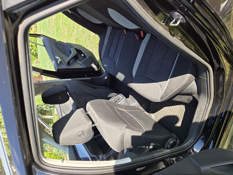 Škoda Kamiq (2021) KAMIQ STYLE 1,0 TSI 70 kW - fotka 33 z 53