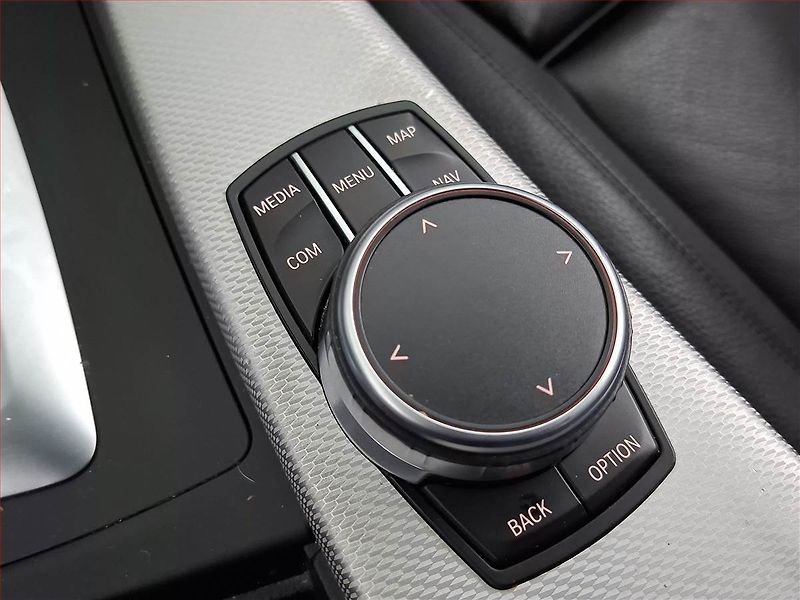 BMW Řada 4 (2019) M Paket 420d xDrive - fotka 18 z 20
