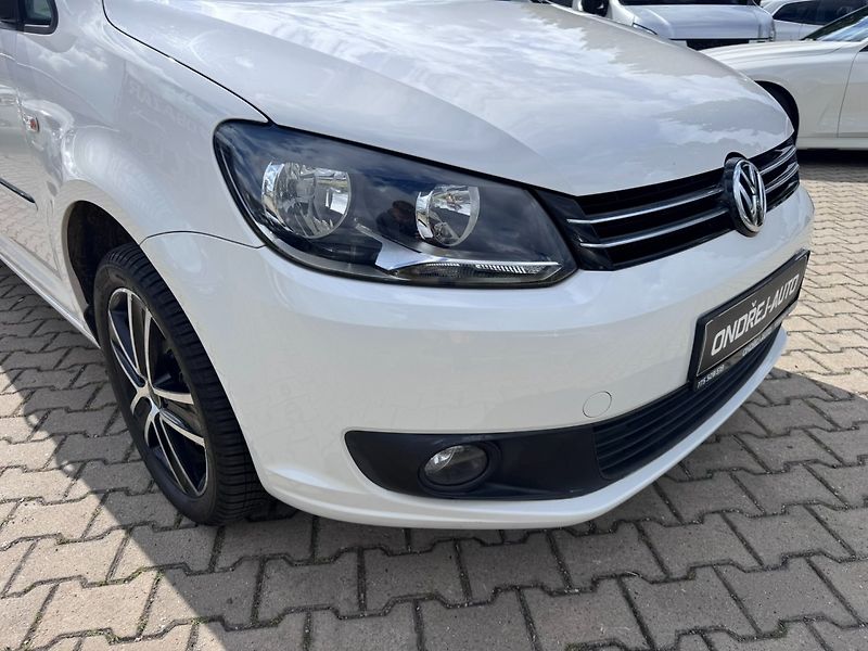 Volkswagen Caddy (2013) EDITION 30 1,6 TDI 75 KW TAŽNÉ - fotka 11 z 50