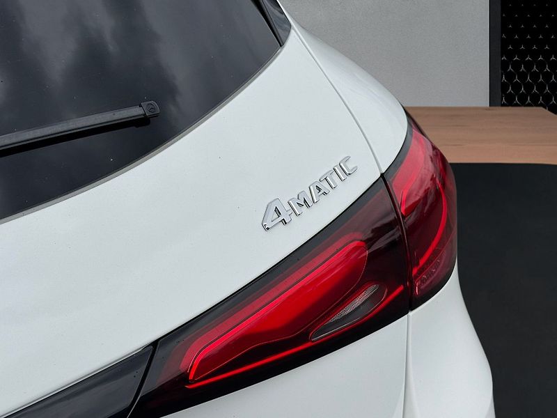 Mercedes-Benz GLC 220 d 4MATIC AMG Line - fotka 24 z 26