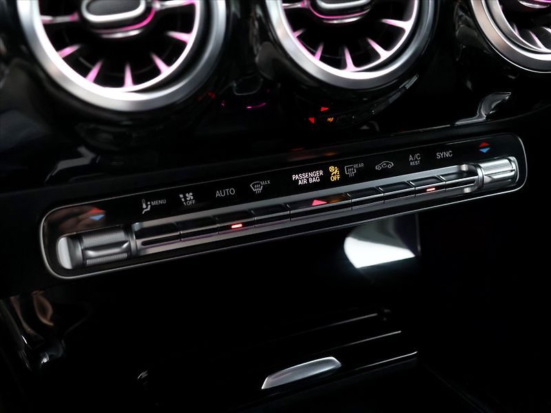Mercedes-Benz CLA 2,0 CDI AMG CZ DPH Navi - fotka 28 z 37