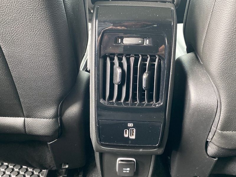 Jeep Compass (2024) 1,6 Limited MT6 (96kW) NM - fotka 30 z 34