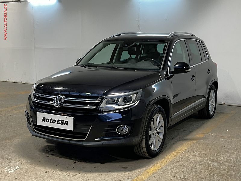 Volkswagen Tiguan (2015) 2.0TDi 4x4, ČR, Sport, DSG - fotka 3 z 14