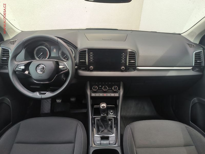 Škoda Karoq (2023) 1.5TSi, ČR, LED, autoAC - fotka 8 z 22