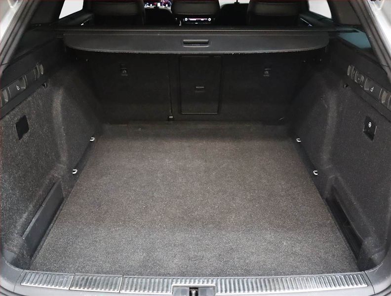 Škoda Superb (2022) Laurin&Klement 2.0 TDI - fotka 14 z 22