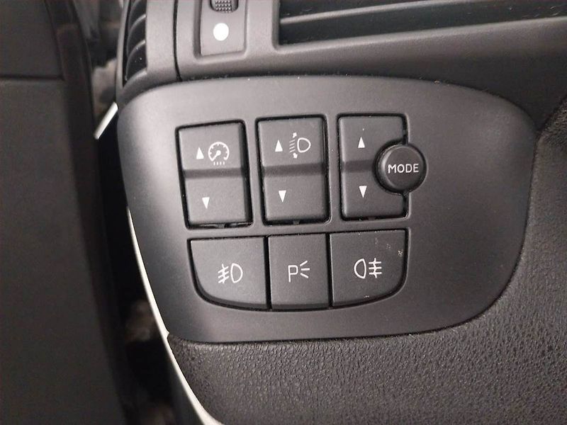 Fiat Stilo (2005) 1.8 16V, nová STK, rezervace - fotka 19 z 19
