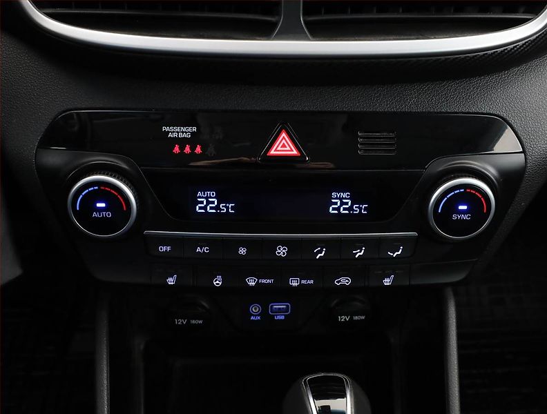 Hyundai Tucson (2018) Trikolor 1.6 T-GDI, 4X4 - fotka 12 z 18