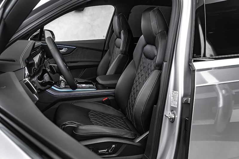 Audi Q7 e Quattro Sline 360kW Masáže - fotka 14 z 28