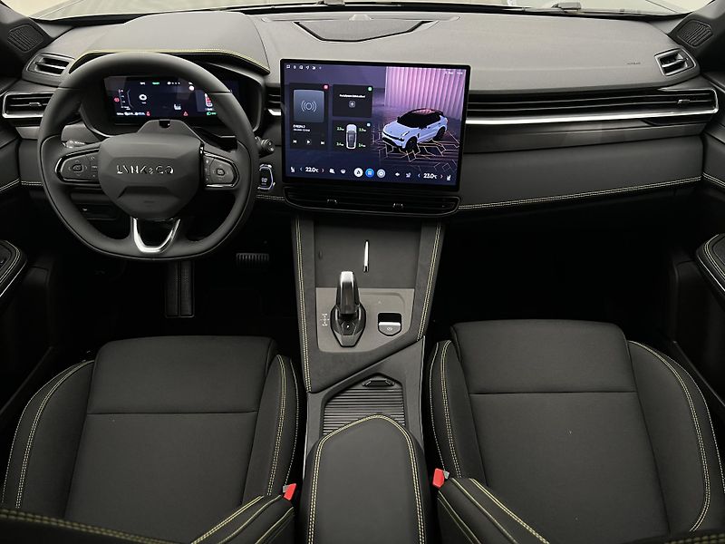 Lynk & Co 01 CORE PHEV AUT CZ 1.maj - fotka 2 z 48