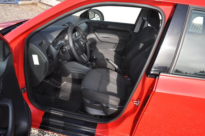 Škoda Fabia III 1.0MPi 55kW KOMBI - fotka 6 z 13