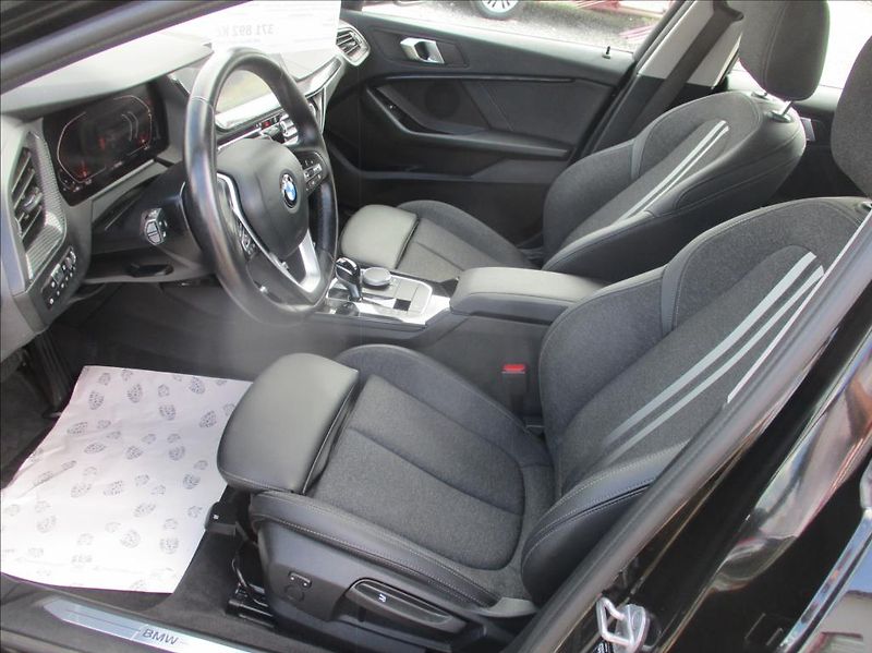 BMW Řada 1 1,5 118i, automat,servis,CZ, - fotka 13 z 30