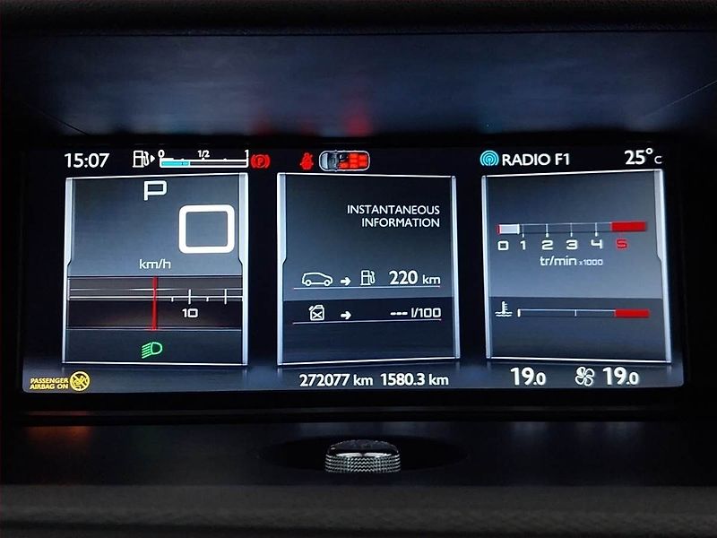 Citroën C4 Picasso (2015) 2.0 HDI, Automat, 7 míst - fotka 11 z 22
