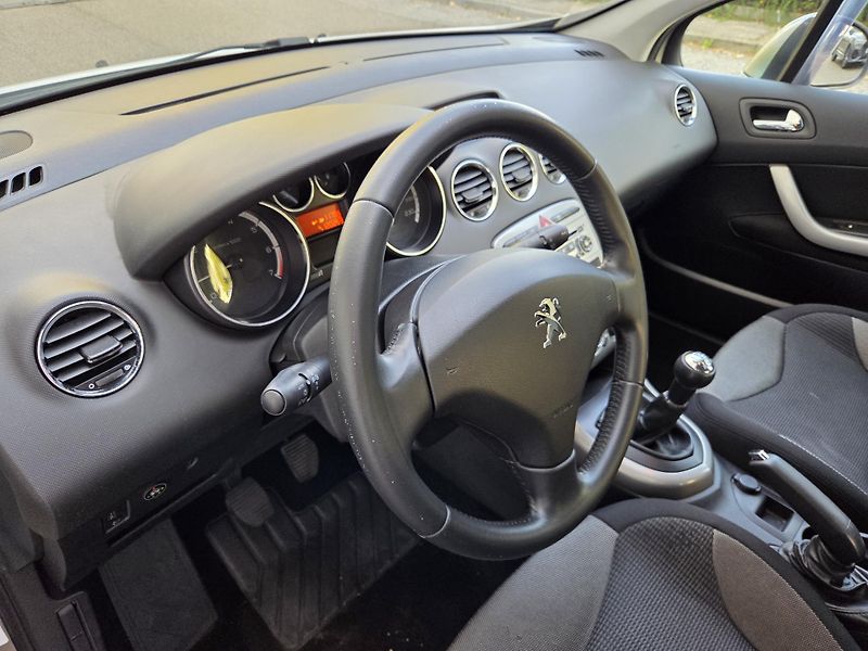 Peugeot 308 (2001) 1.6i 88Kw LPG Tažné  - fotka 21 z 27