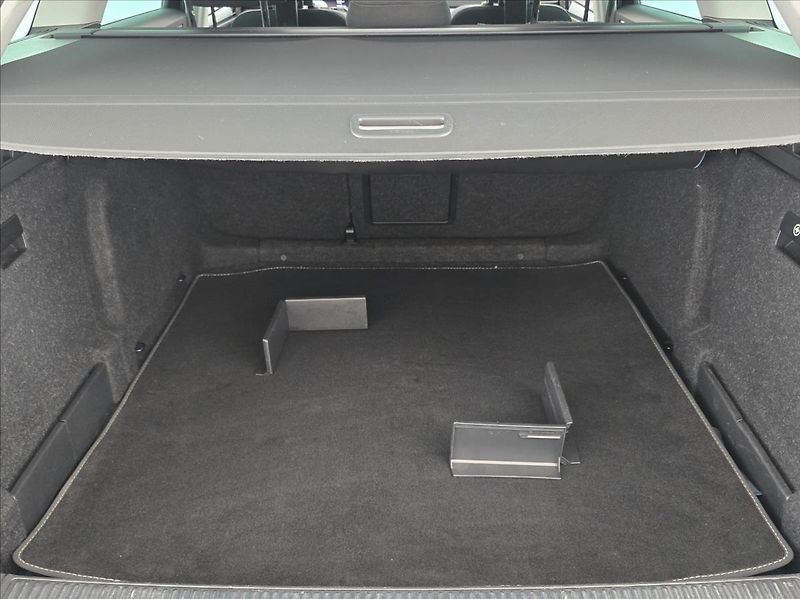 Škoda Superb 2,0 Style+, ACC, Virtual, Kame - fotka 20 z 25