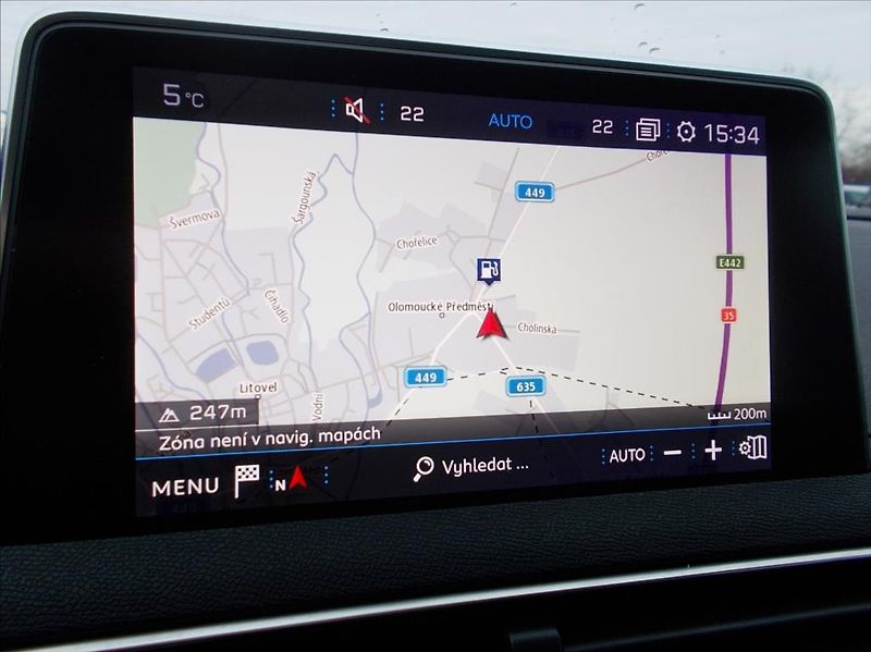 Peugeot 5008 ACTIVE 1.6 BlueHDi 120 7-míst - fotka 15 z 46