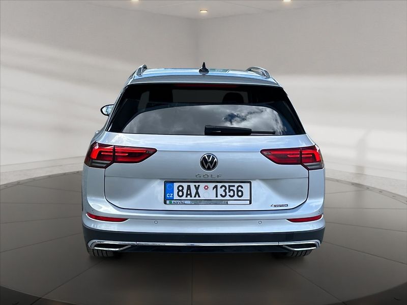 Volkswagen Golf 2,0 TDI Alltrack 4x4 DSG - fotka 5 z 11
