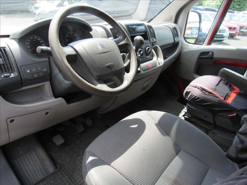Citroën Jumper 2,2 HDi 88kW L2H2 - fotka 9 z 29