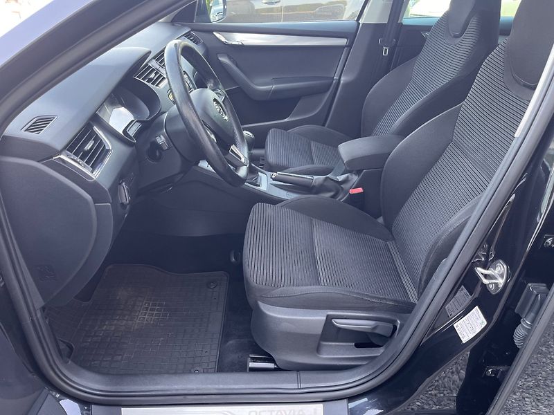 Škoda Octavia (2014) 1.6 TDi 4 x 4 NAVI Sport - fotka 7 z 22