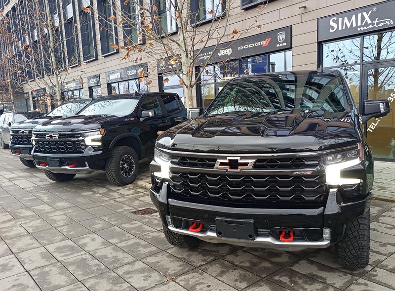 Chevrolet Silverado (2025) ZR2, rezervováno - fotka 2 z 19