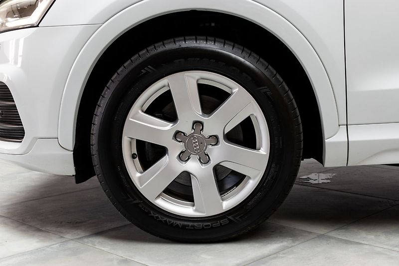 Audi Q3 2.0TDI 110kW QUATTRO*2xKOLA*ČR - fotka 36 z 43