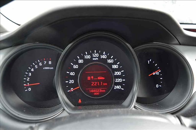 Kia Ceed (2015) COMBI 1,6 - fotka 18 z 19