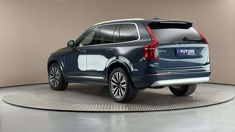 Volvo XC90 2.0 B5 AUT AWD Inscription - fotka 2 z 32
