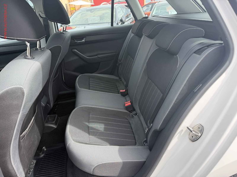 Škoda Fabia (2020) 1.0 TSi, 2.maj,ČR, Style - fotka 10 z 16