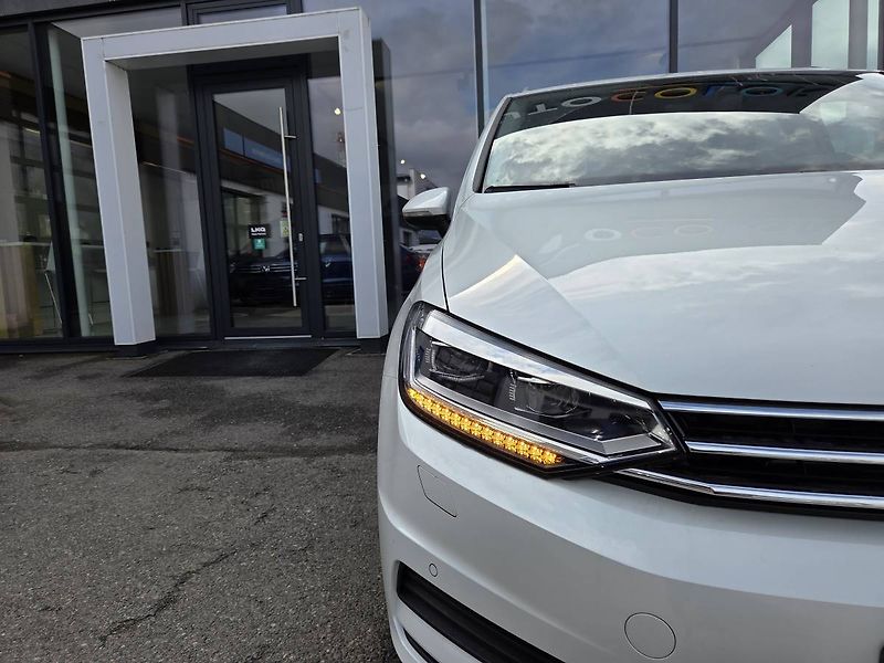 Volkswagen Touran (2026) 1.5 TSI DSG 7míst - fotka 6 z 48