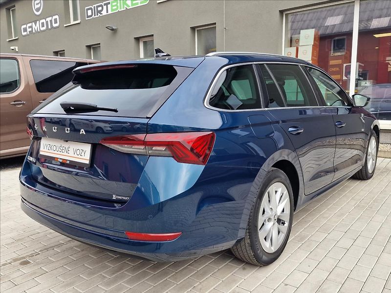 Škoda Octavia 2.0 TDI Style Combi,ČR,1.Maj. - fotka 10 z 48