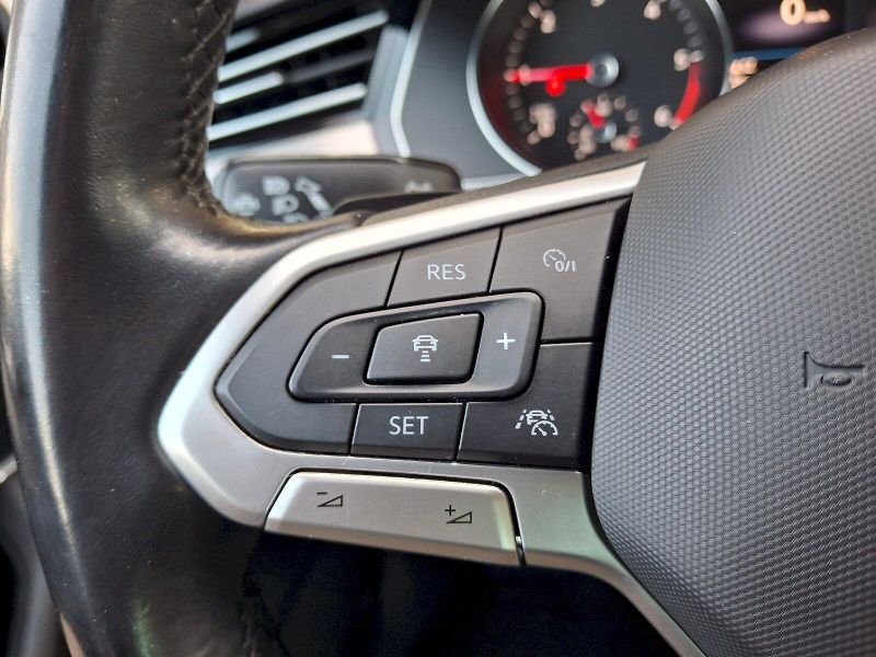 Volkswagen Passat (2023) Variant Elegance DSG 2,0TDi 11 - fotka 31 z 35