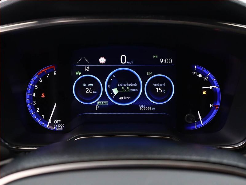 Toyota Corolla (2019) 2.0 Hybrid - fotka 9 z 21
