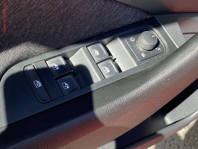 Škoda Kamiq (2021) 1.0 TSi, ČR, Style, LED - fotka 11 z 18