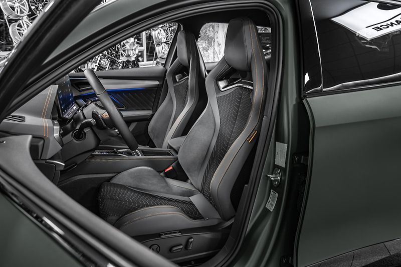 Cupra Formentor EXTREME/AKRAP/TAŽNÉ/360/DCC/ - fotka 13 z 22