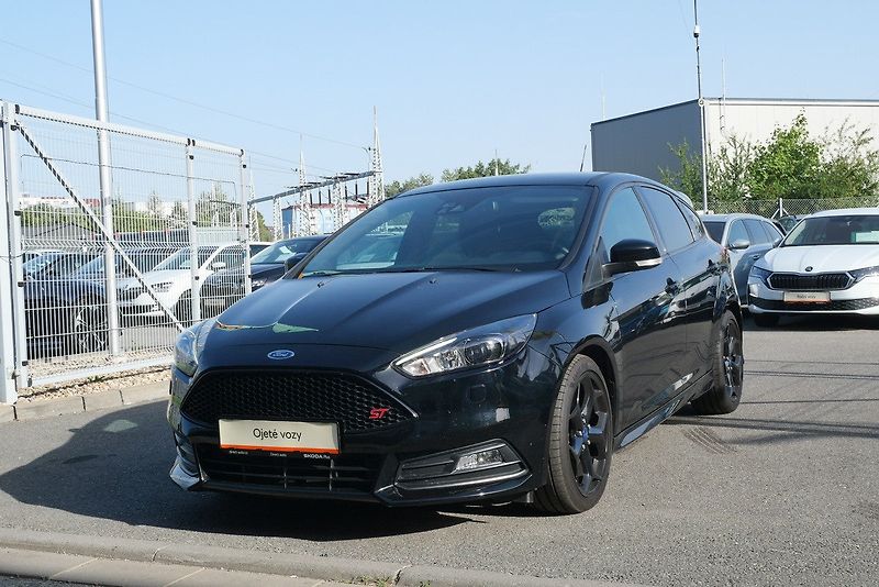 Ford Focus - fotka 1 z 6