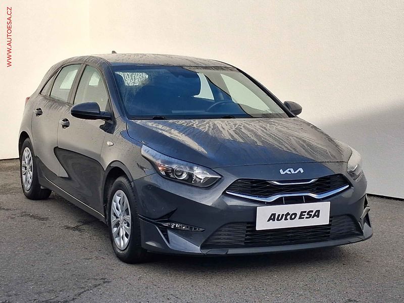 Kia Ceed (2022) 1.5 T-GDi, ČR, AC, park - fotografie inzerátu
