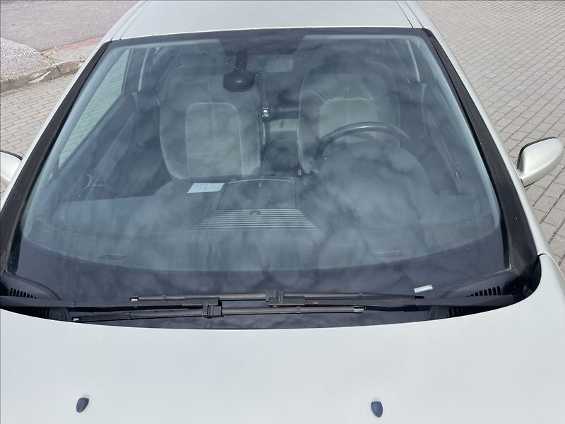 Peugeot 407 2,0 Hdi 100kw ESP Tempomat 2sa - fotka 25 z 32