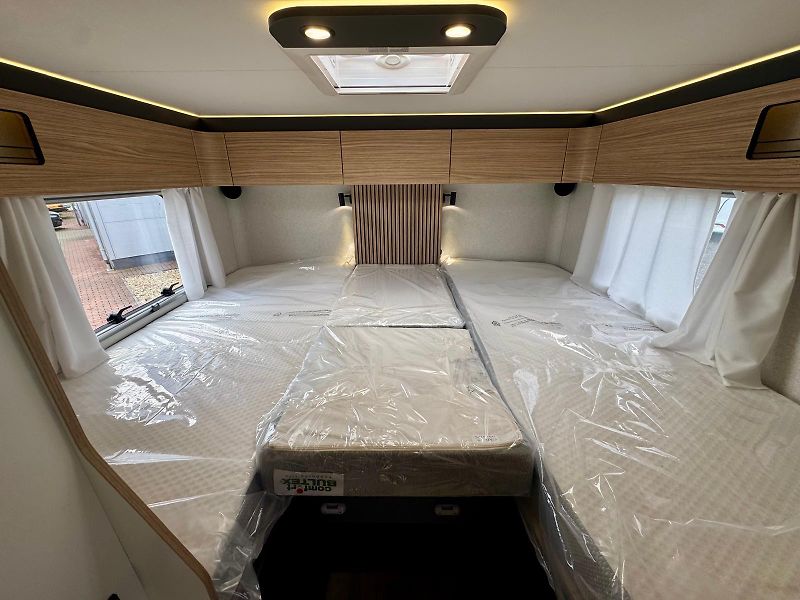 Pilote (2026) G740FGJ Expression - fotka 28 z 37