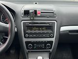 Škoda Octavia (2010) 1.6 TDI 77kW - náhled 21